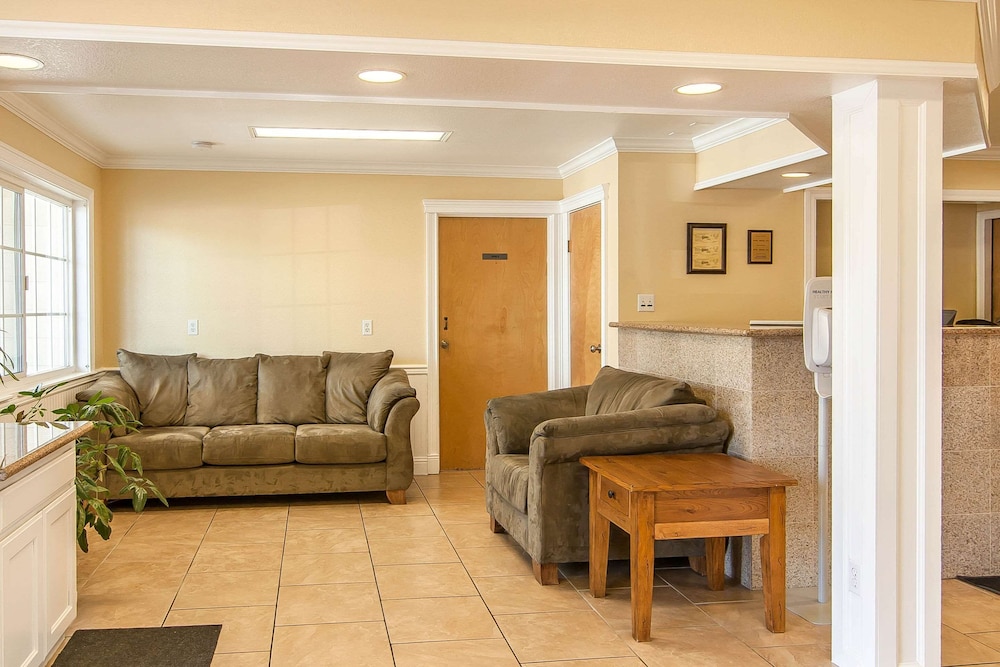 Quality Inn Grants Pass OR - photo 5