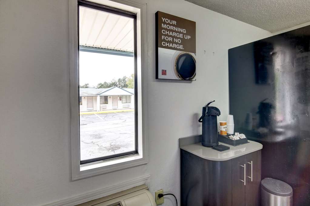 Motel 6 Union City GA Atlanta Airport - photo 12