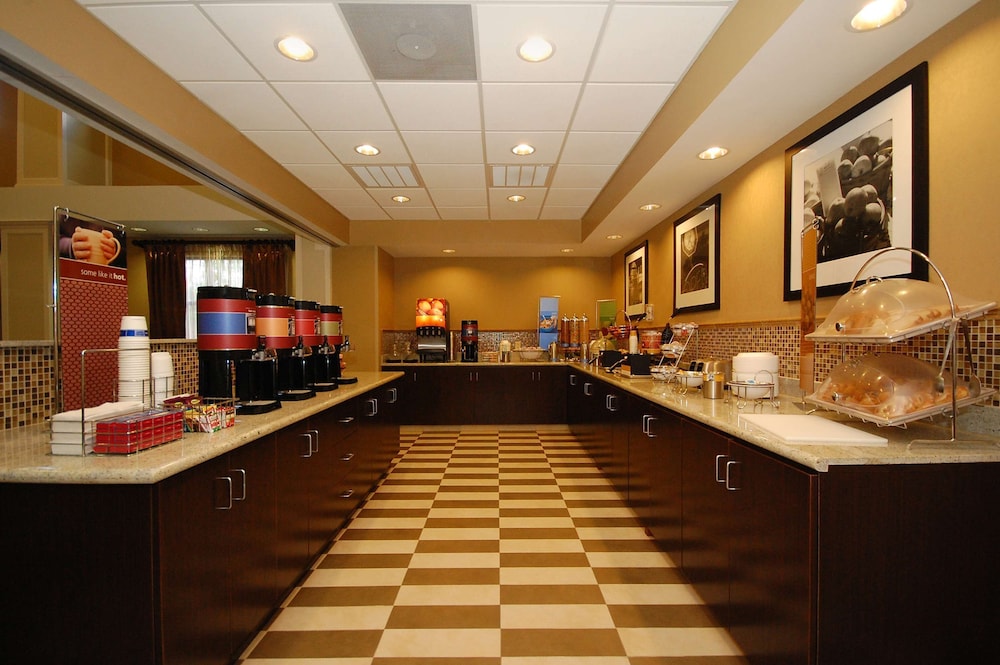 Hampton Inn Jackson Flowood MS - photo 34