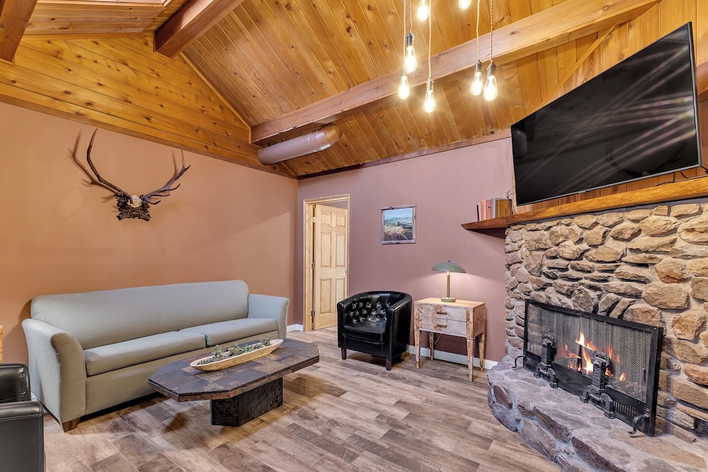 Idyllwild Inn - photo 171
