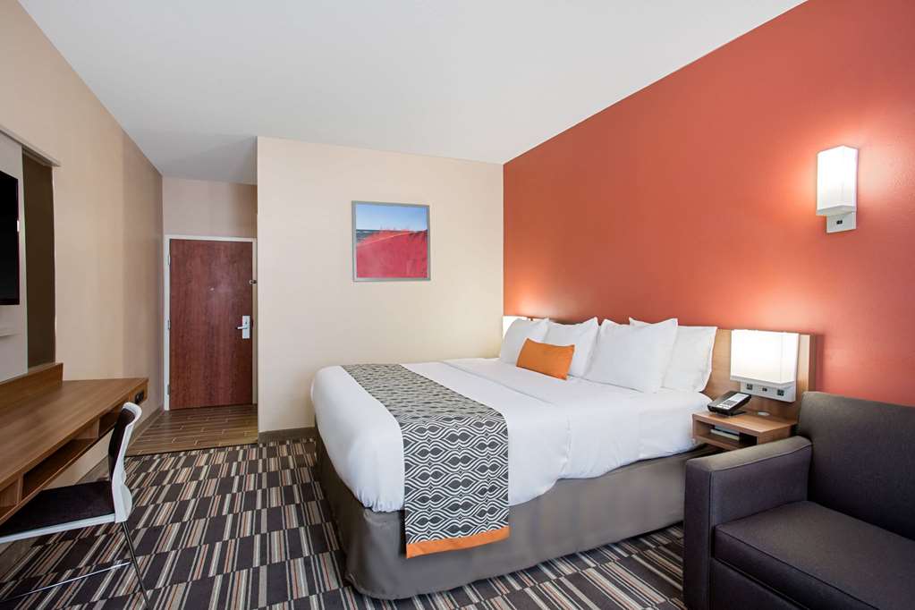 Microtel Inn & Suites by Wyndham Walterboro - photo 9