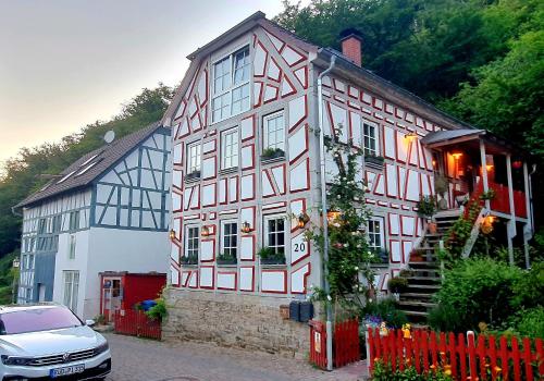 Romantische Ferienwohnung Idstein — 4-Star Luxury Hotel in Idstein, Germany