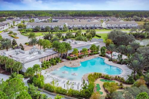 Enclaves at Festival Retreat — 4-Star Luxury Hotel in Davenport, United States