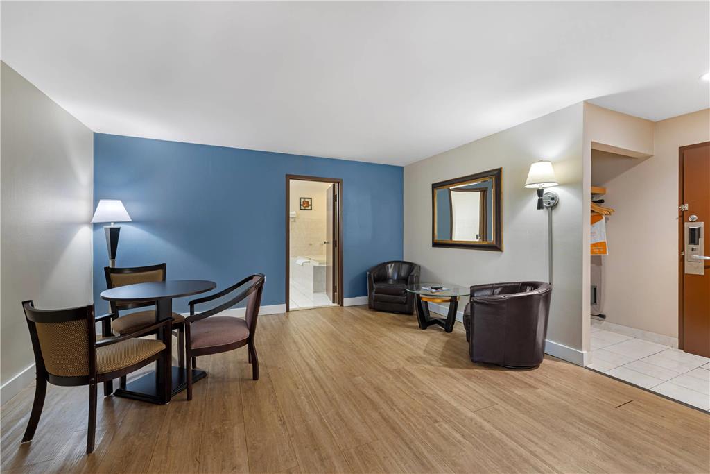 Quality Inn Niagara Falls Blvd - photo 25