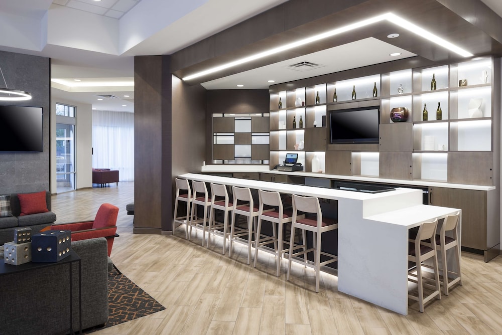 Hampton Inn & Suites Phoenix Downtown - photo 35