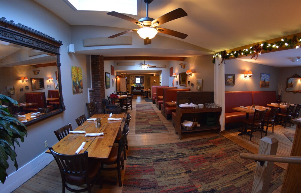 Hyde Away Inn - photo 42