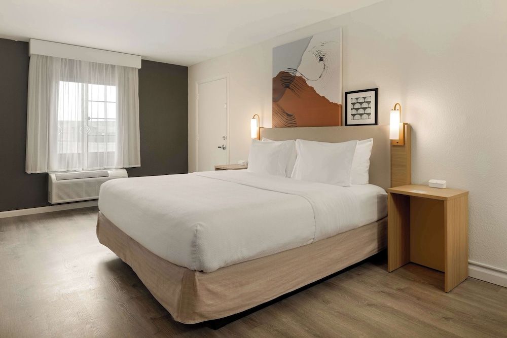 Spark By Hilton Rock Springs - photo 15
