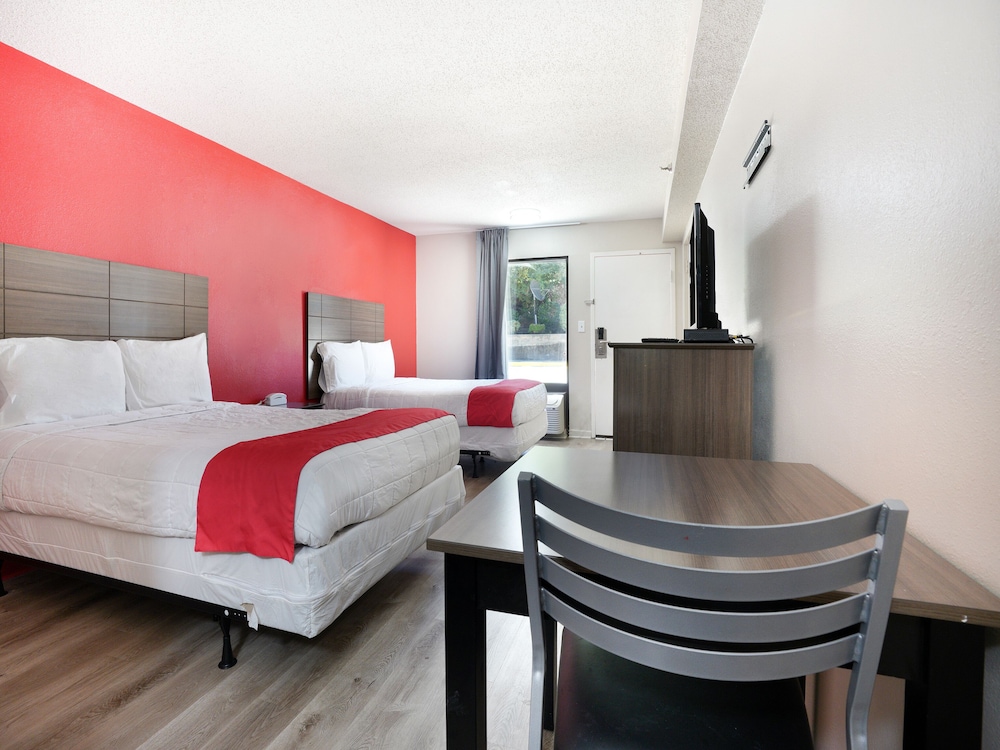 OYO Hotel Decatur I 285 The Perimeter - photo 14