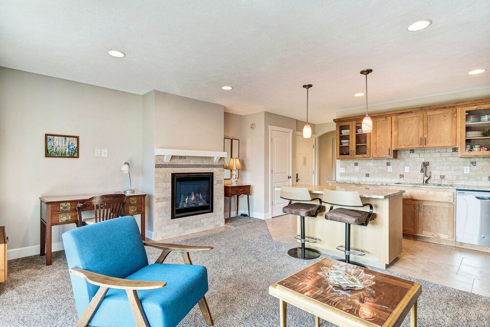 Bend Riverside Inn & Suites - photo 248