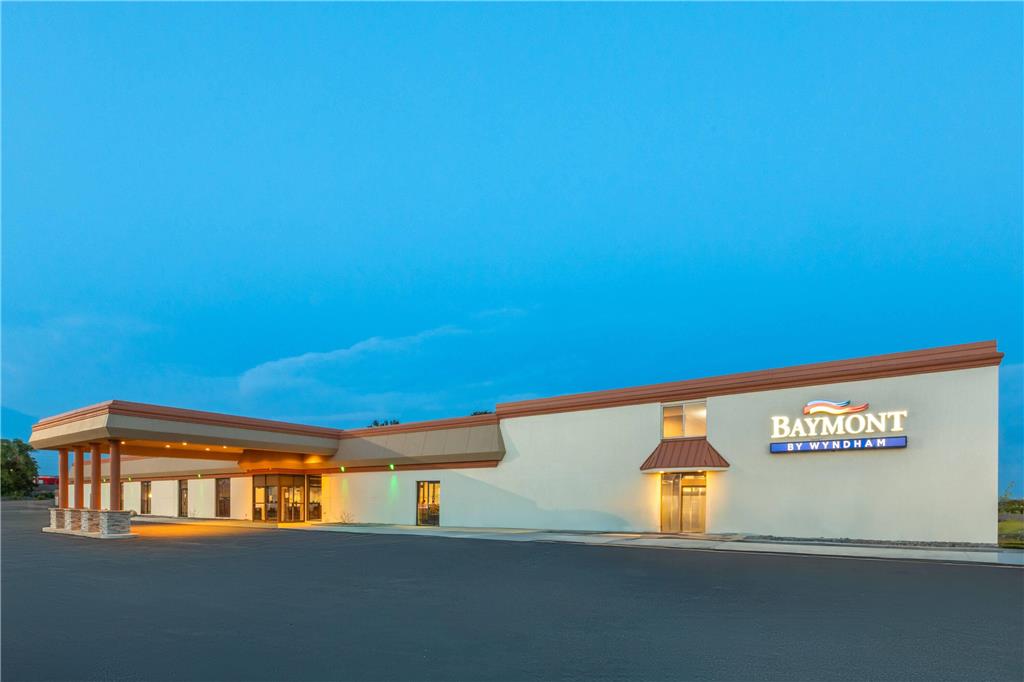 Baymont by Wyndham Jamestown Conference Center & Water Park — hotel in Jamestown