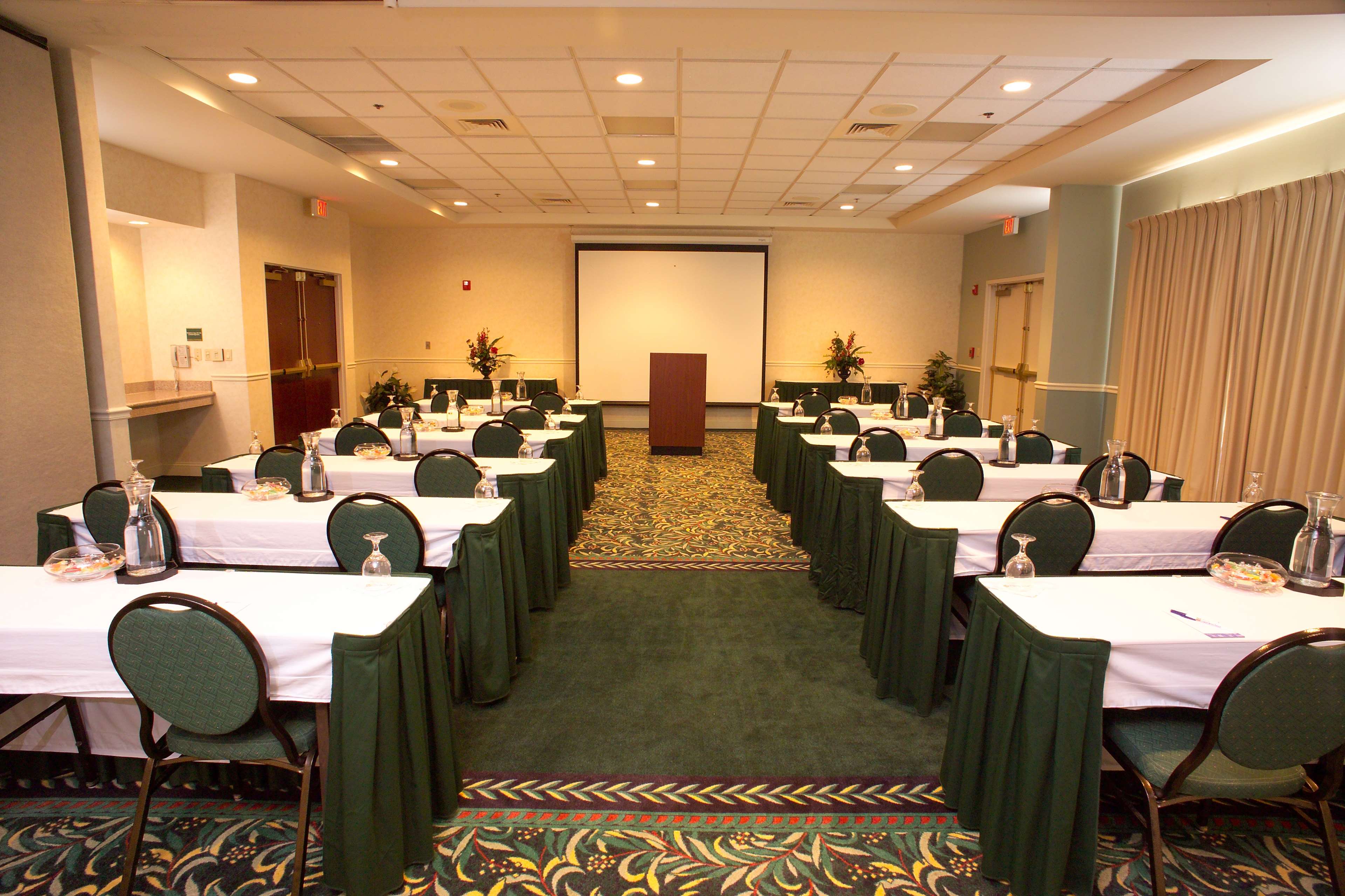 Hilton Garden Inn Jacksonville Airport - photo 21