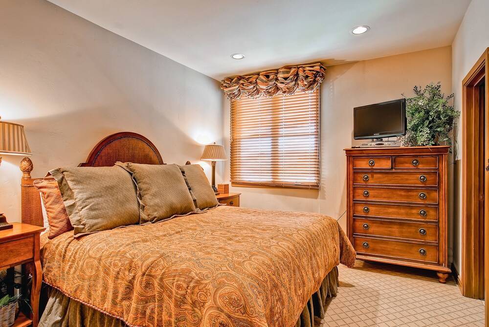 Highlands Slopeside by East West Hospitality - photo 111
