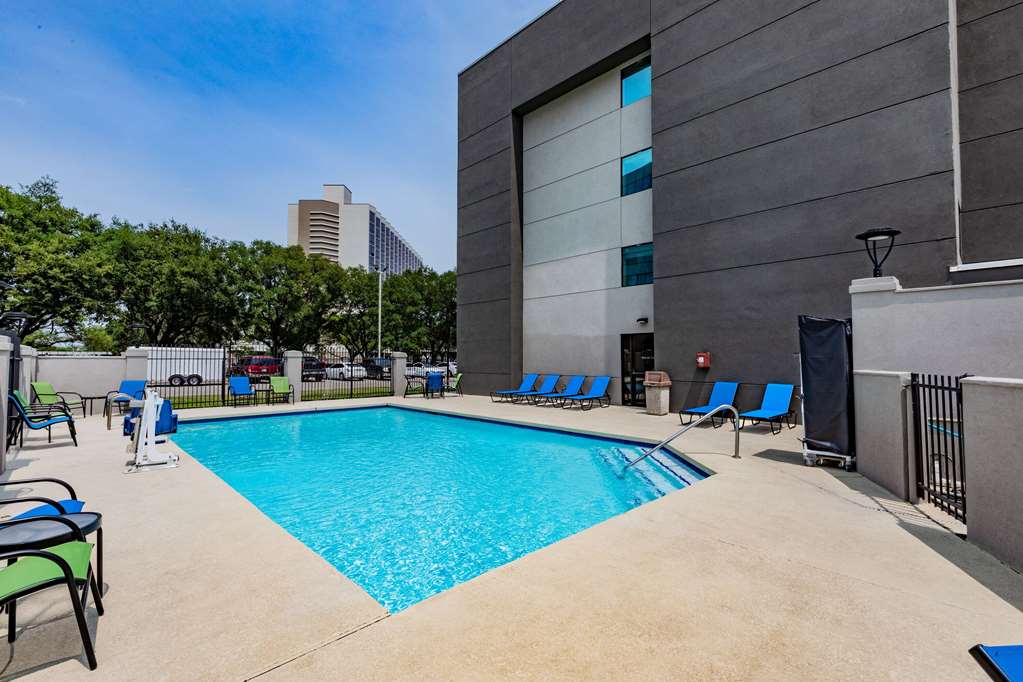 La Quinta Inn & Suites by Wyndham Houston Southwest - photo 6