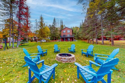 Duck Lake Escape in Eagle River, United States