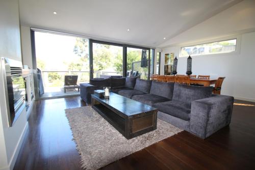 Lorne Holiday House — 4-Star Luxury Hotel in Lorne, Australia