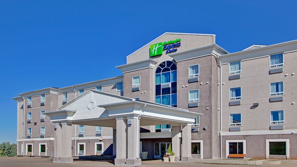 Holiday Inn Express and Suites Swift Current