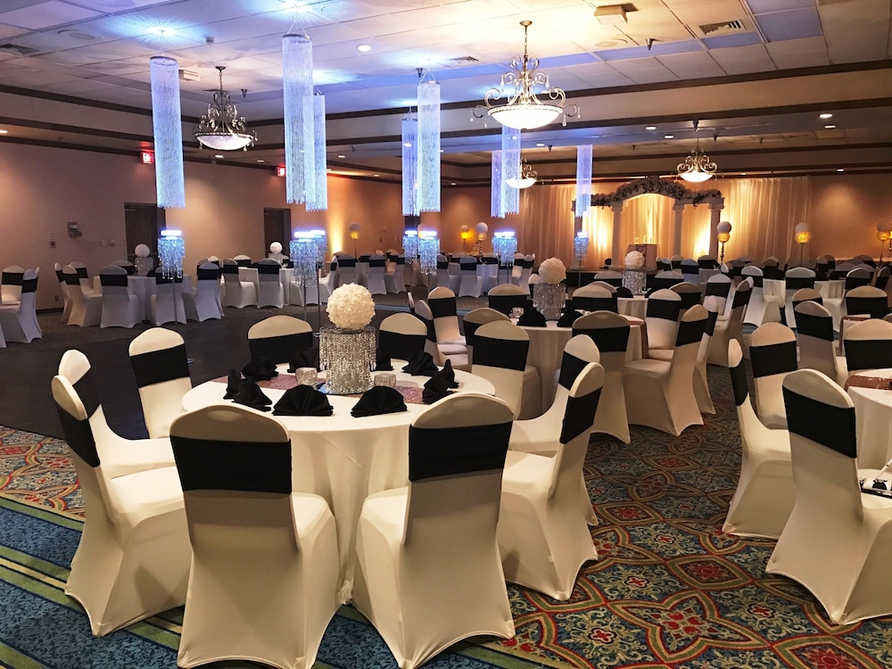 Wyndham Garden Texarkana - photo 17