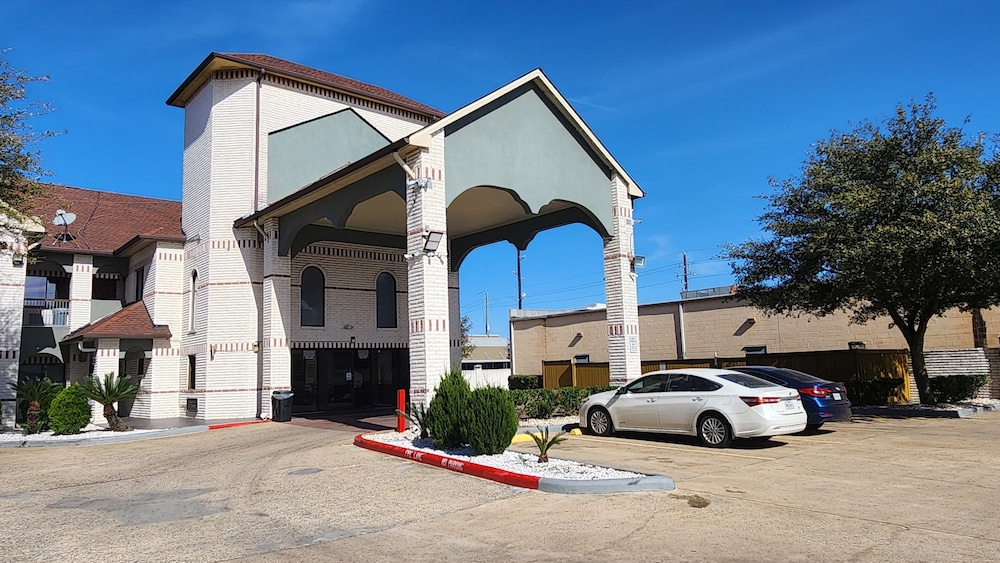 Scottish Inns & Suites Sam Houston Pkwy - photo 25