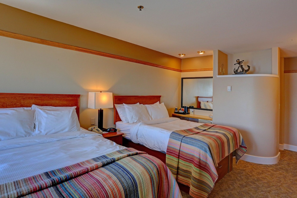 Land's End Resort - photo 8