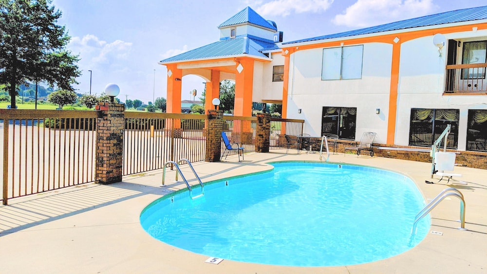 Quality Inn & Suites Decatur Priceville I 65 - photo 22