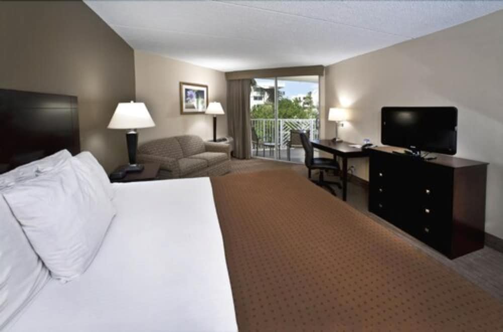 Holiday Inn Express North Palm Beach Oceanview by IHG - photo 19