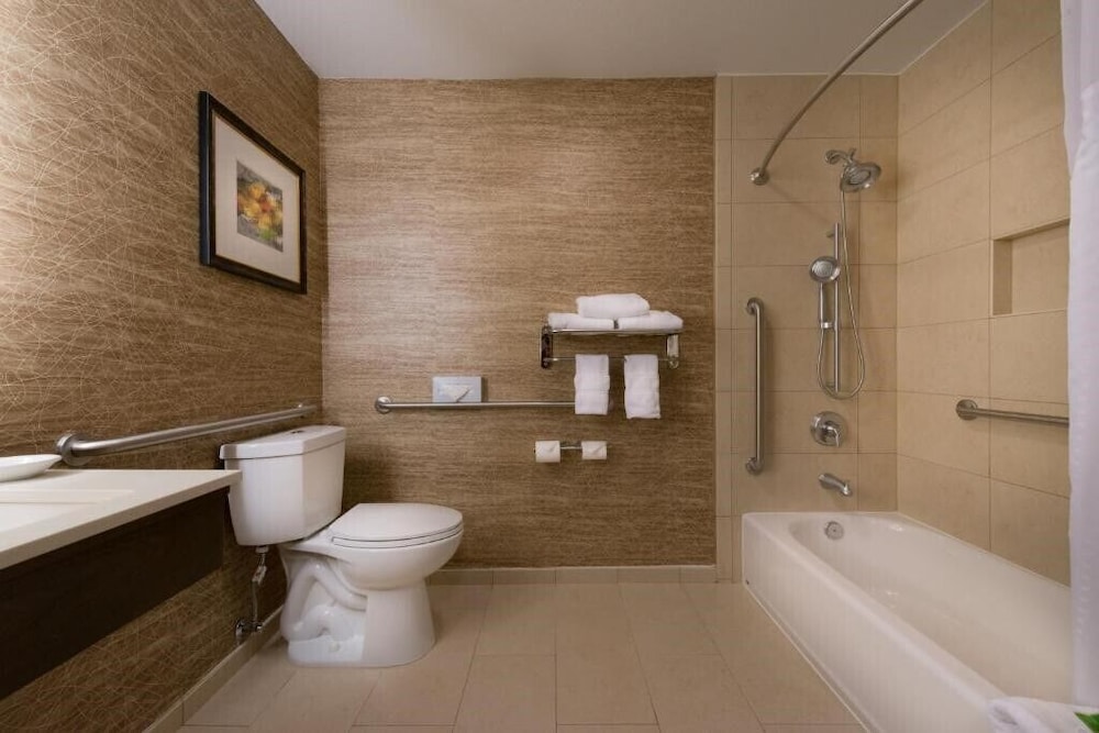 Holiday Inn Express & Suites Pasadena Los Angeles by IHG - photo 38