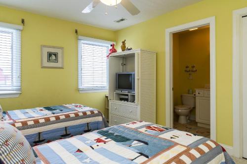 Tar Healin by Oak Island Accommodations - photo 22