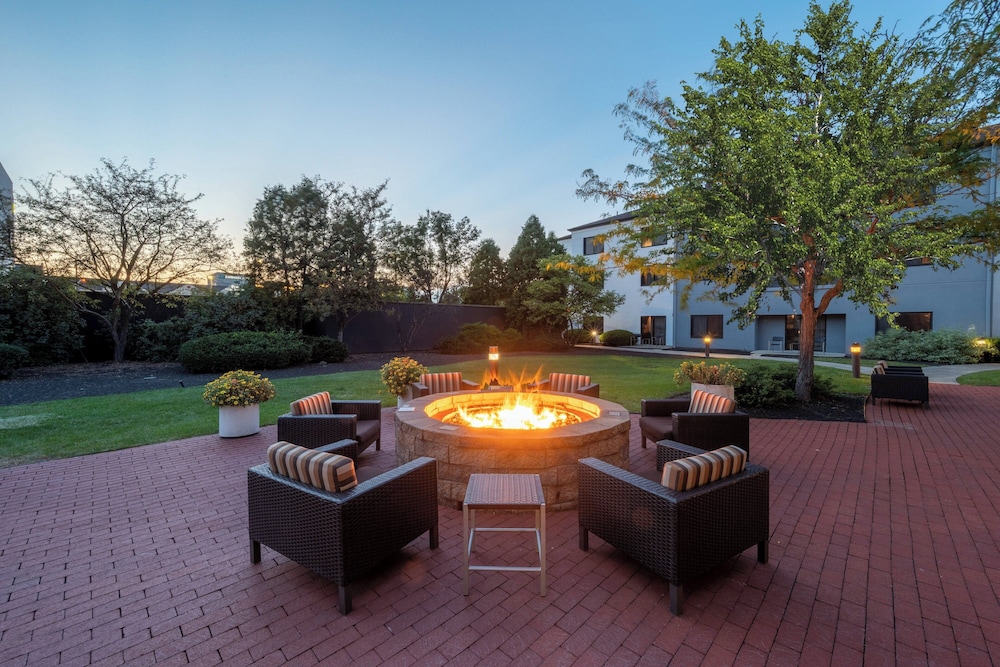 Courtyard by Marriott Columbus Airport in Columbus, United States