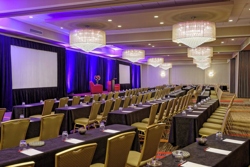 Houston Marriott West Loop by The Galleria - photo 25