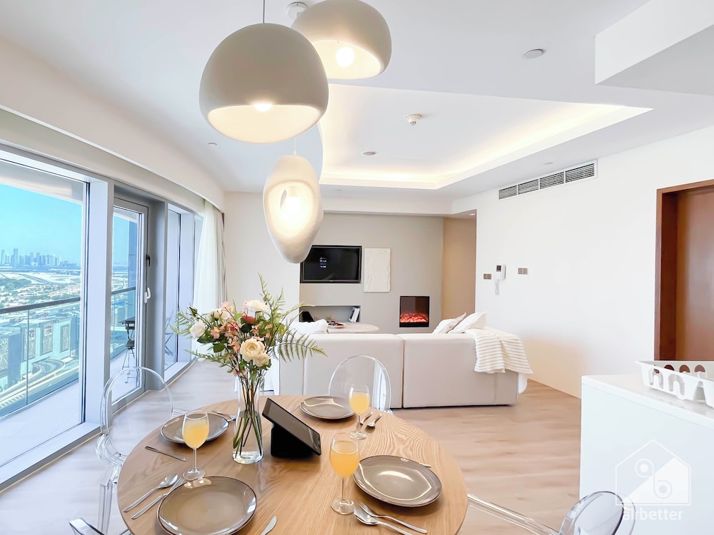 Luxury stay at Fashion Avenue Dubai Mall Residence — 4-Star Luxury Hotel in Dubai, United Arab Emirates