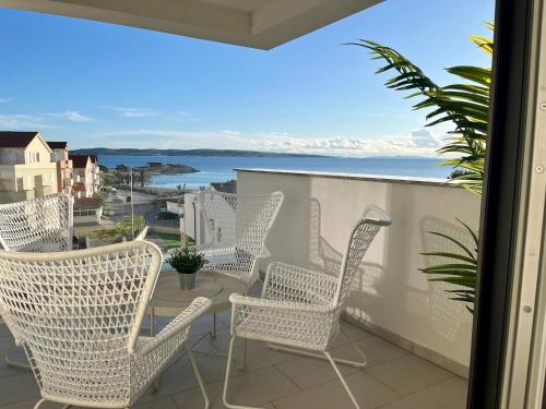 Apartmán Povljana — 4-Star Luxury Hotel in Povljana, Croatia
