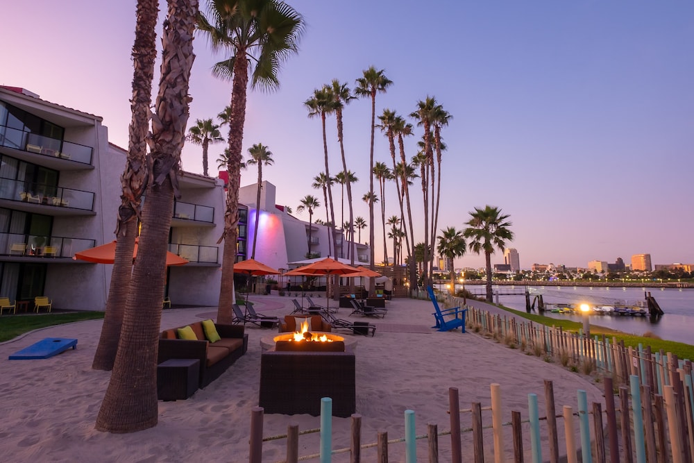 Hotel Maya a Doubletree by Hilton Hotel - photo 5