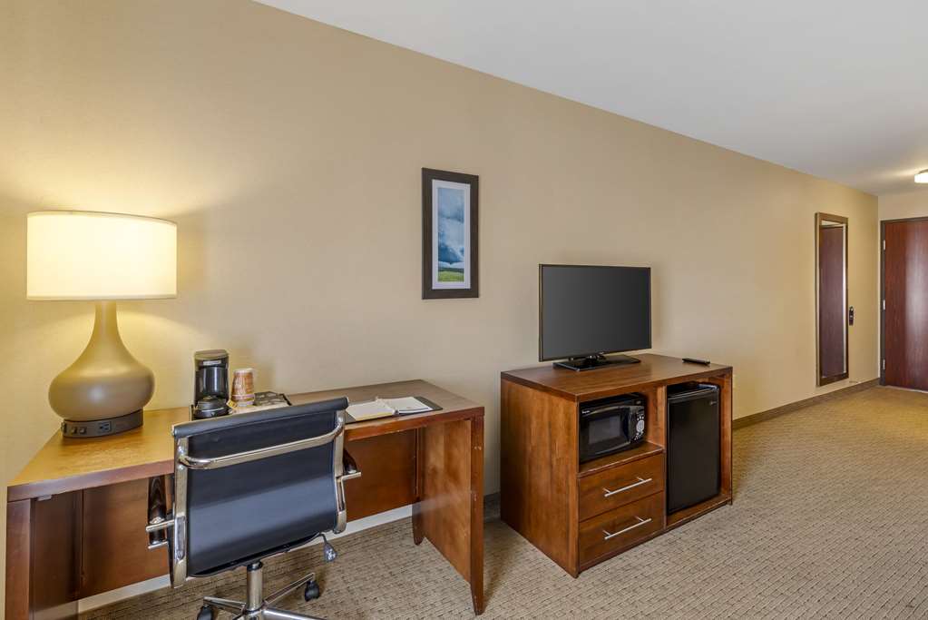 Comfort Inn & Suites Gillette near Campbell Medical Center - photo 16