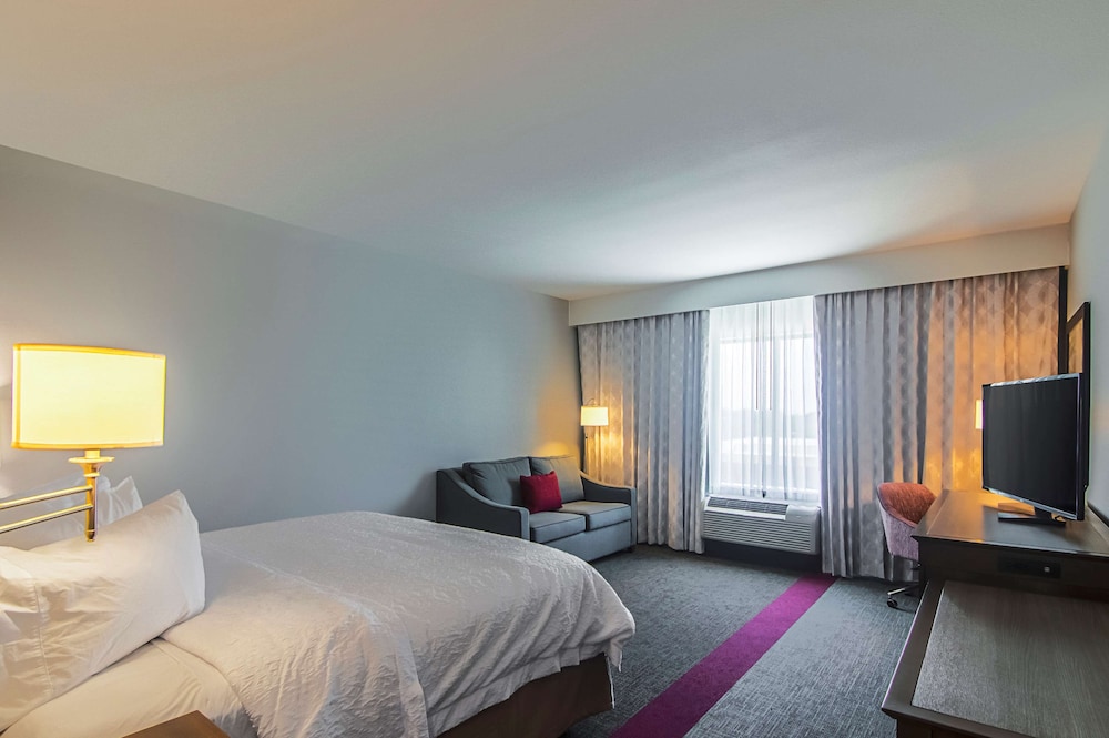 Hampton Inn & Suites Dallas Richardson - photo 15