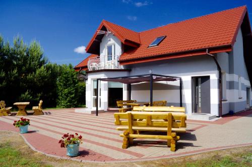 White Lake Villa 10656522 — Gostynin