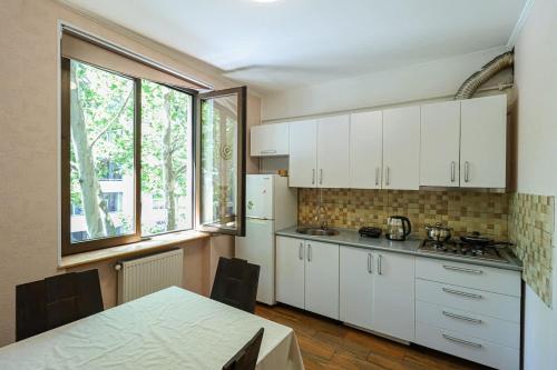 Cozy Apt near Vake Park By Wehost