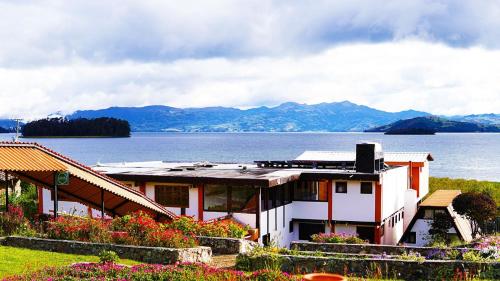 Hotel El Camino Real - carbon neutral hotel in Aquitania