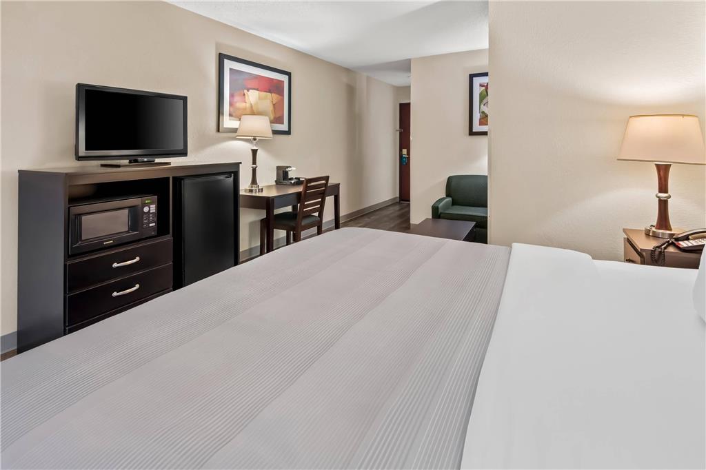 Quality Inn & Suites Granbury - photo 25
