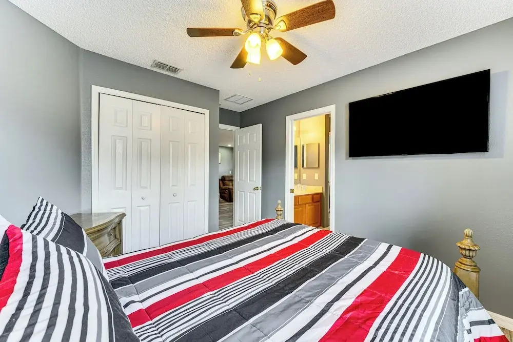 6 Mi to Disney World: Spacious Kissimmee Retreat - photo 7