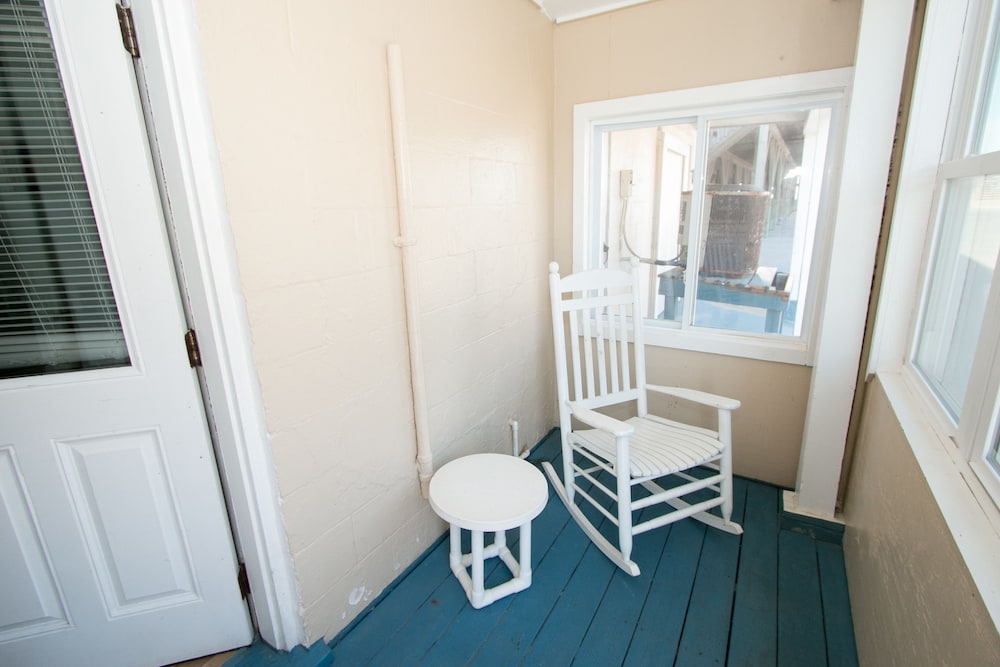 Outer Banks Motel - photo 154