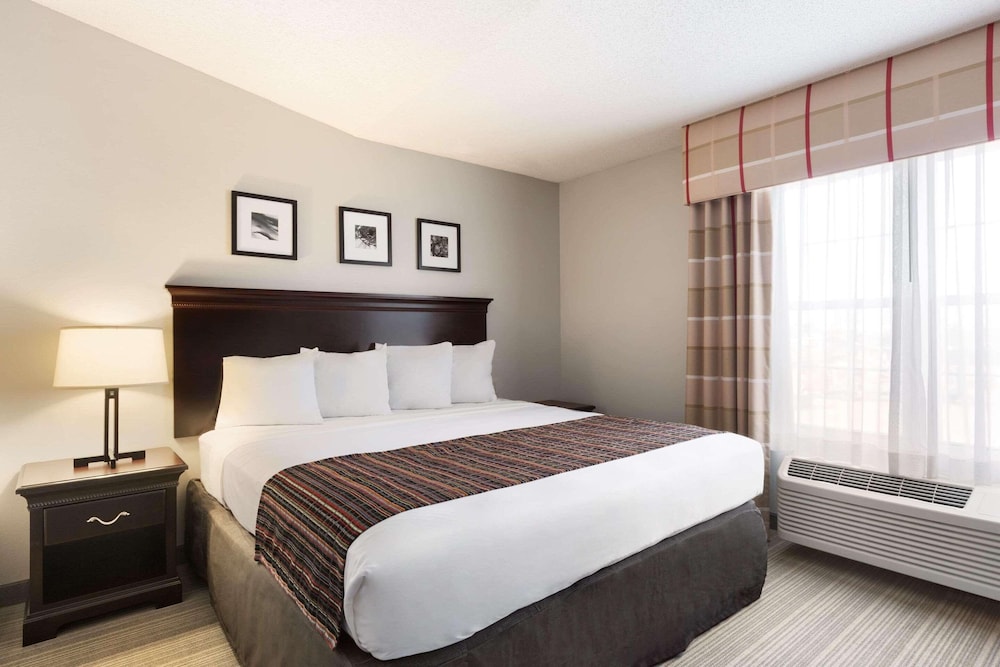 Country Inn & Suites By Radisson Kearney NE - photo 12