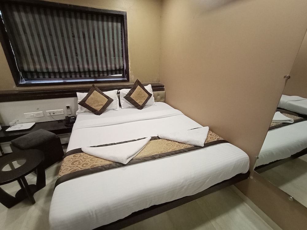 Colaba Suites