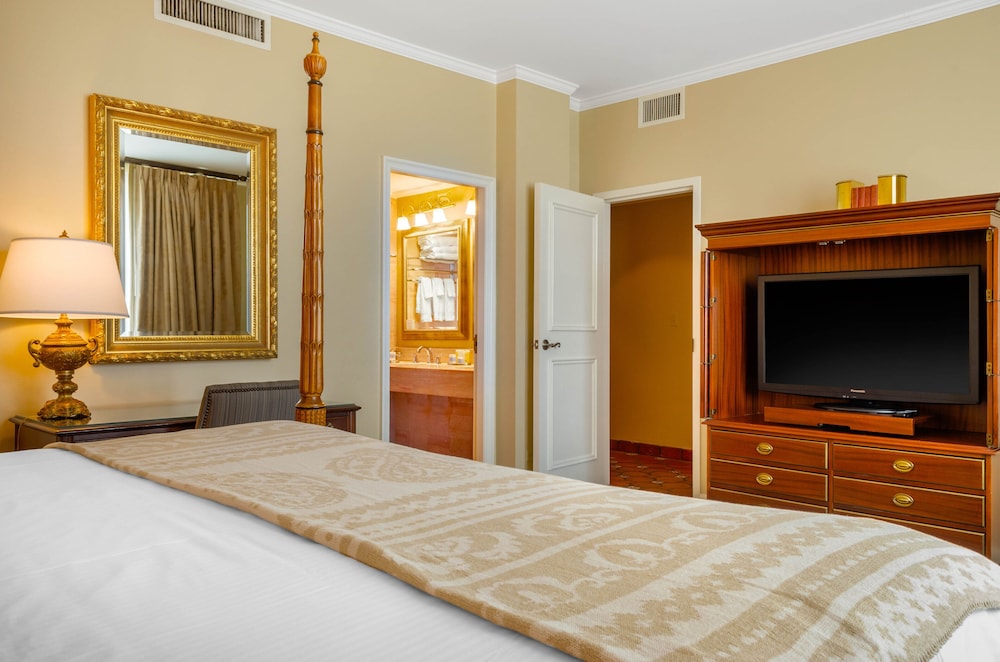 Omni Royal Orleans Hotel - photo 32