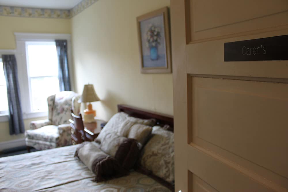 Victorian Charm Inn - photo 12