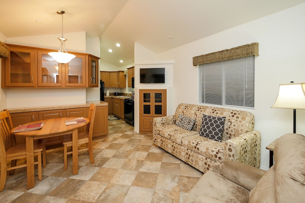 The Cottages at Golden Village Palms RV Resort - photo 10