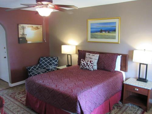 Captain Cook Inn - photo 26