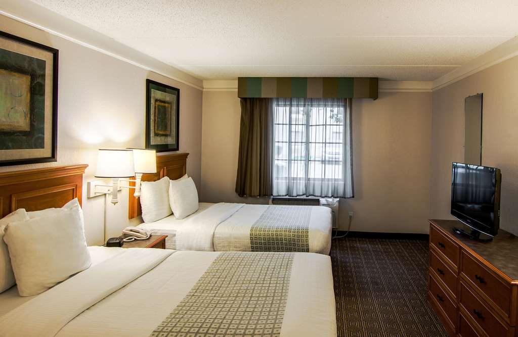 La Quinta Inn Lexington Horse Park - photo 20
