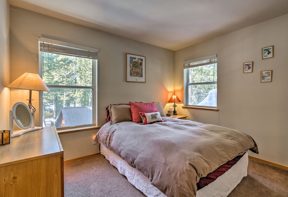 Cabin Less Than 2 Mi to Tahoe Donner Downhill Ski Resort in Truckee, United States