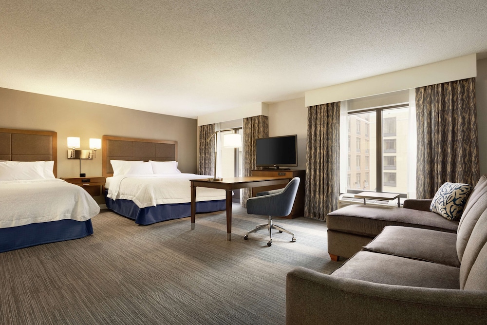 Hampton Inn & Suites Nashville Downtown - photo 37