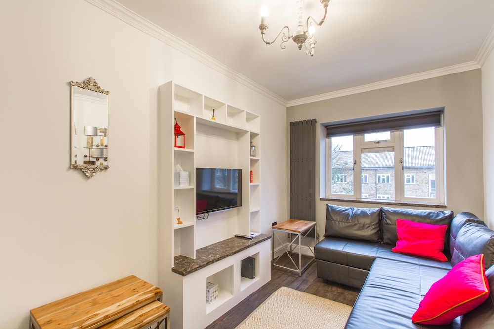 Luxury London Apartment — 5-Star Luxury Hotel in London, United Kingdom